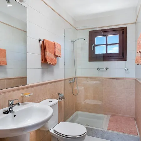 En Puerto Del Carmen, 4 Apartment *